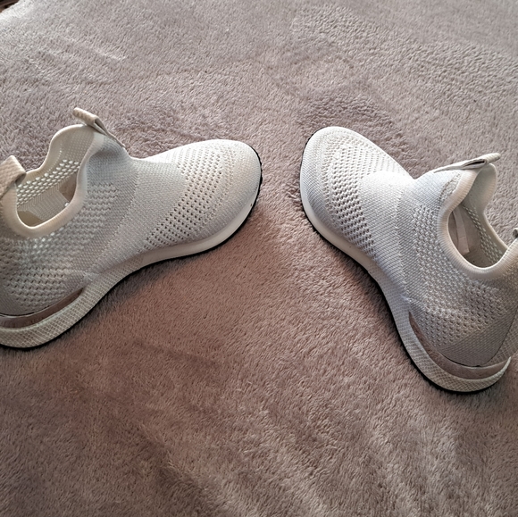 URBAN SPORTS by J/ SLIDES - Picture 2 of 4